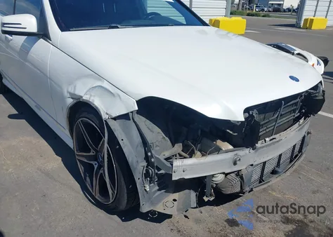 2013 Mercedes-Benz C 250 Sport from USA, damaged, VIN WDDGF4HB4DR278711